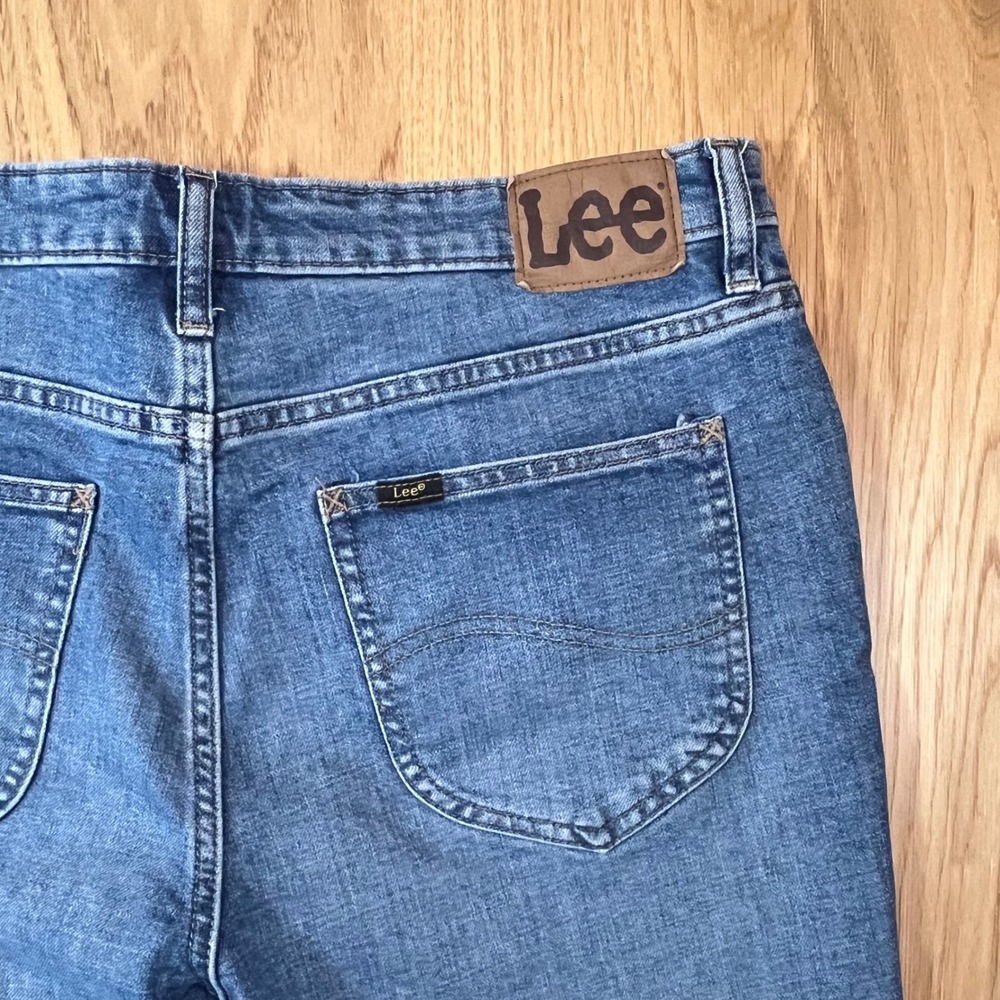 Lee High Rise Straight Leg Jeans Women Size 16 Blue Raw Hem Classic Denim